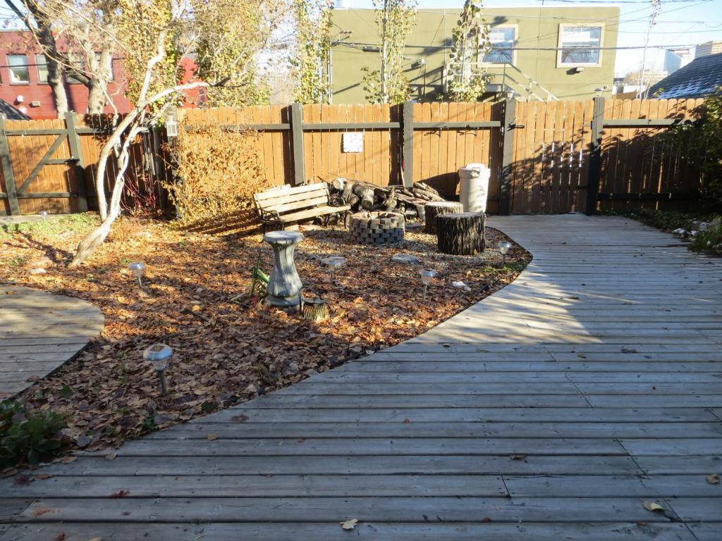 River Lee Executive Bed And Breakfast YYC Dış mekan fotoğraf